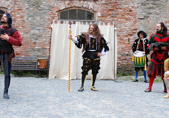 DUEL